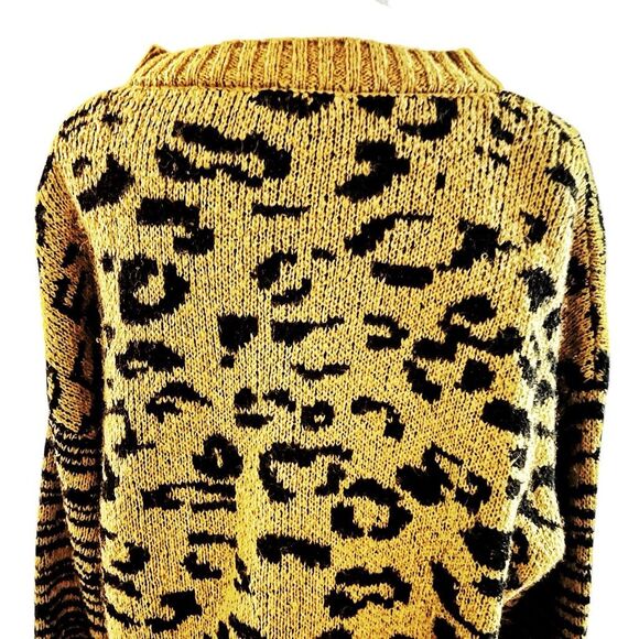 For The Republic Leopard Animal Print Pullover Sweater Size Medium - Picture 5 of 6